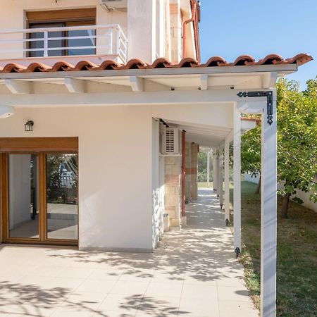 Petra Vila Áfitos Exterior foto