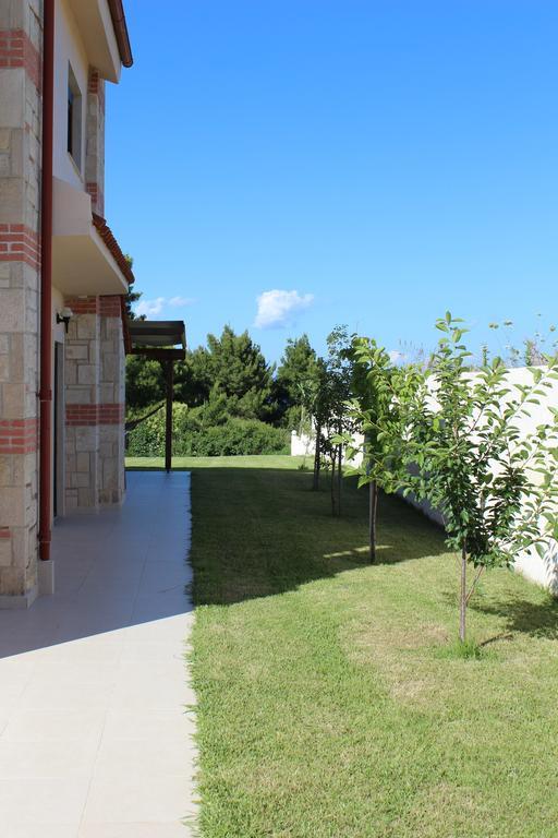 Petra Vila Áfitos Exterior foto